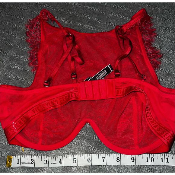 Victoria Secret Bra Red Lace High Neck Eyelash Banded Logo Underwire 34DD NWT - Picture 5 of 5
